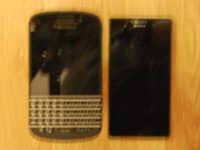 索尼-Sony-Xperia-i1- Z1-Z-One-Honami-mini-黑莓-Q10-對比圖-實拍圖-諜照