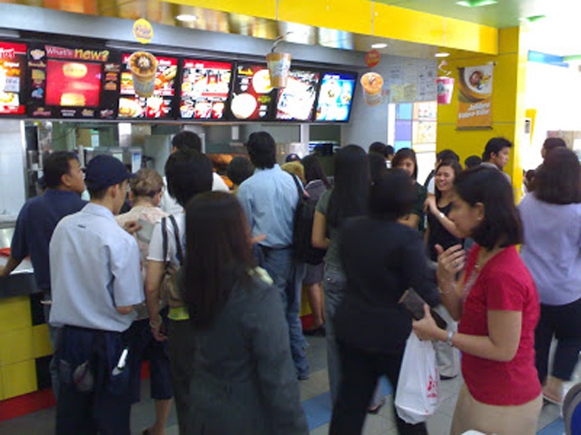Jollibee 菲律賓最受歡迎的速食連鎖餐廳 Jollibee 菲律賓最受歡迎的速食連鎖餐廳