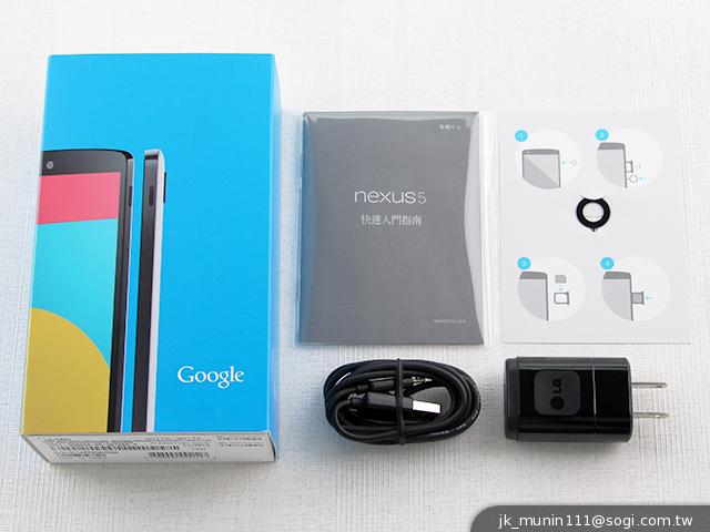 谷歌-Nexus-5-真机照