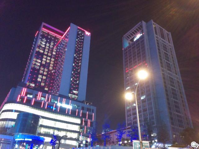 谷歌-Nexus-5-实拍图