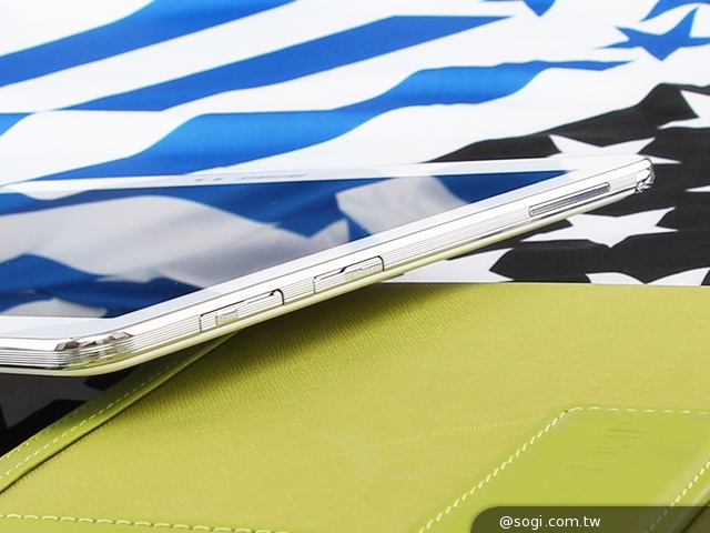 三星-GALAXY-Note10.1-2014Edition-平板电脑-评测图-真机图