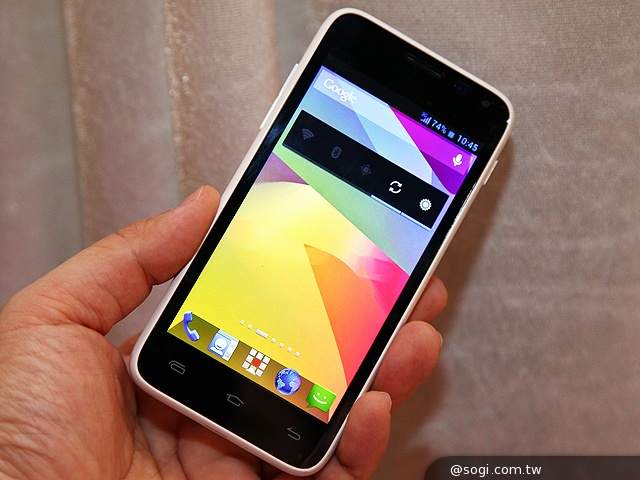 台哥大推TWM Amazing A5C、A6S、A7手機與P5平板低價搶市 台哥大推TWM Amazing A5C、A6S、A7手機與P5平板低價搶市
