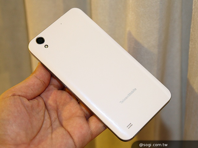 台哥大推TWM Amazing A5C、A6S、A7手機與P5平板低價搶市 台哥大推TWM Amazing A5C、A6S、A7手機與P5平板低價搶市