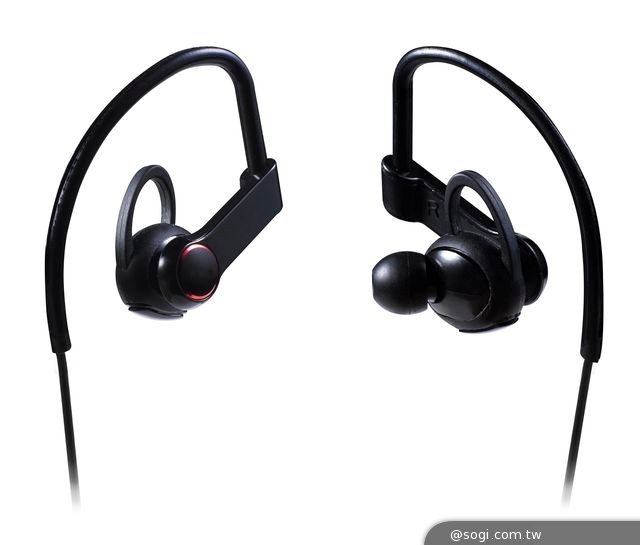 LG穿戴式裝置跨足健身科技 推出智慧手環與心率測量耳機