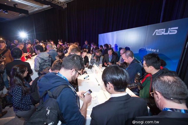 2014 CES 華碩發表智慧手機ZenFone 變形筆電Transformer Book Duet