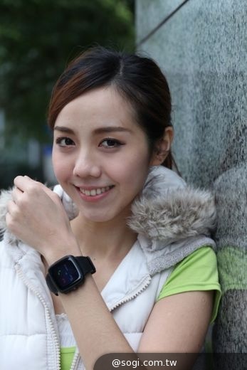 Omate True SmartWatch2.0 每分每秒看見未來