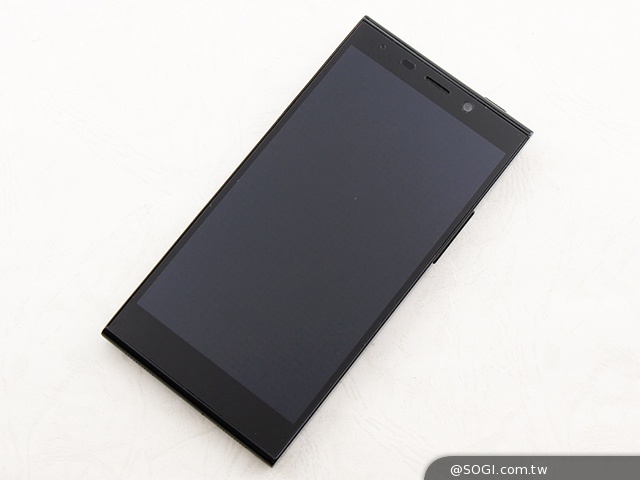高规平价智慧手机新选择 G-PLUS E7 金立-ELIFE-E7-评测-外观