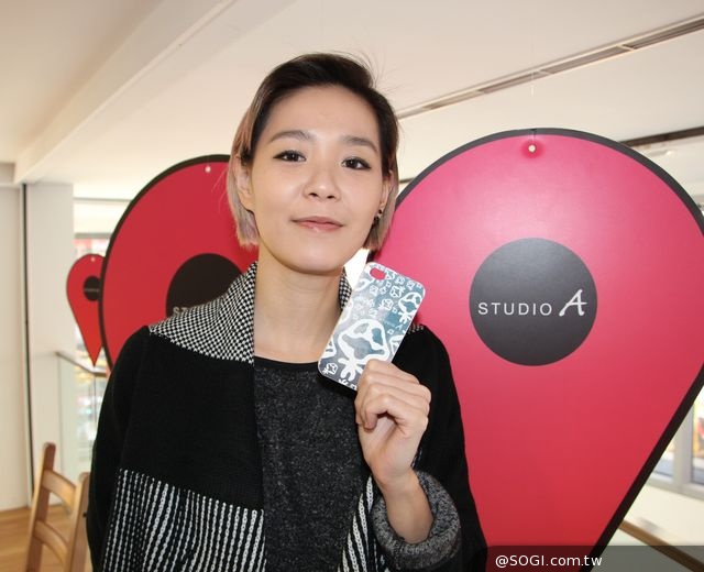 STUDIO A×潮水箴言簽票記者會 張懸設計手機殼獨家開賣 STUDIO A×潮水箴言簽票記者會 張懸設計手機殼獨家開賣