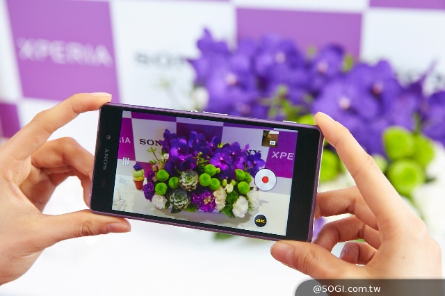 Xperia Z2頂級Z系列極致螢幕、4K錄影及數位降噪科技的防水智慧 Xperia Z2頂級Z系列極致螢幕、4K錄影及數位降噪科技的防水智慧