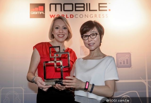 Samsung Gear Fit獲GSMA評選為「2014 MWC最佳新行動裝置」