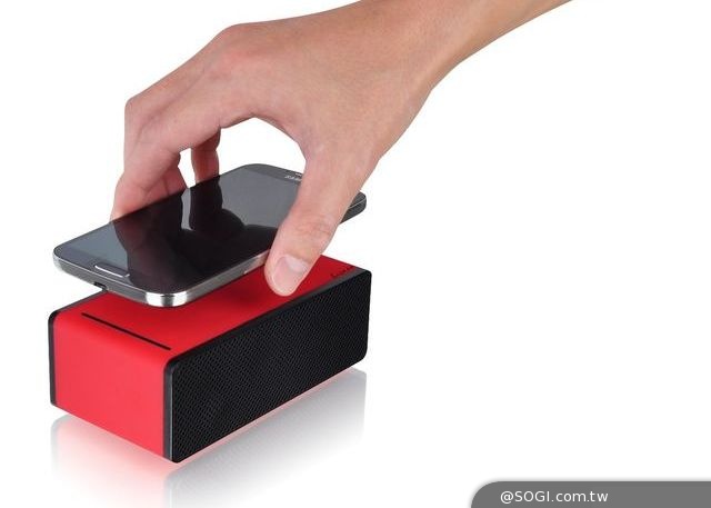 LUXA2納爾莎「GroovyT酷韻T魔術喇叭」免Wi-Fi和藍芽連接