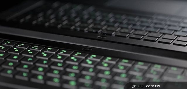 Razer Blade Pro筆電再升級 SBUI觸控操作應用 17 吋Full-HD高解析螢幕 Razer Blade Pro筆電再升級 SBUI觸控操作應用 17 吋Full-HD高解析螢幕