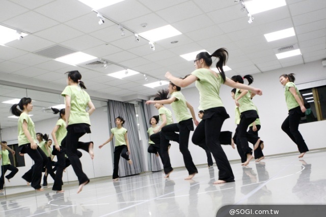 教育與學習的全新出路:養成「身體」動的習慣 教育與學習的全新出路:養成「身體」動的習慣