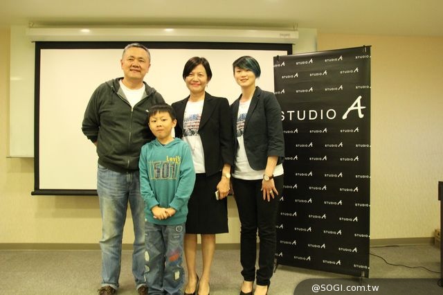 賈伯斯美語體驗營 全美語iPad教學 親子互動零距離 賈伯斯美語體驗營 全美語iPad教學 親子互動零距離