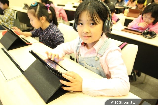 賈伯斯美語體驗營 全美語iPad教學 親子互動零距離 賈伯斯美語體驗營 全美語iPad教學 親子互動零距離