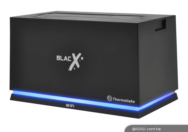 曜越BlacX Urban無線硬碟外接座和TtCloud APP 首度登場