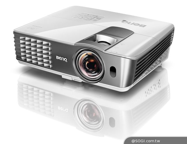 台北春電展買BenQ Full HD三坪機 送7吋平板電腦