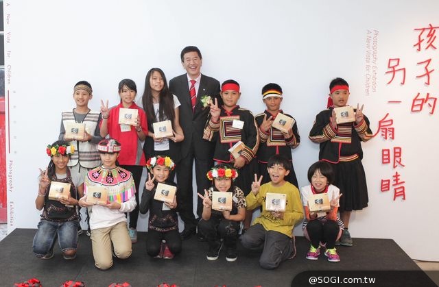 Canon落實影像公益 長期贊助「孩子的另一扇眼睛—校園攝影深耕課程」 Canon落實影像公益 長期贊助「孩子的另一扇眼睛—校園攝影深耕課程」