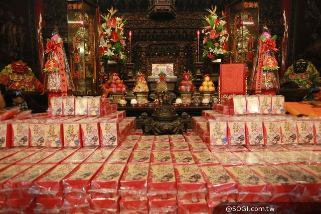 全民瘋媽祖「媽祖烙印蛋糕禮盒」過爐,媽祖加持有BUY有保庇 全民瘋媽祖「媽祖烙印蛋糕禮盒」過爐,媽祖加持有BUY有保庇