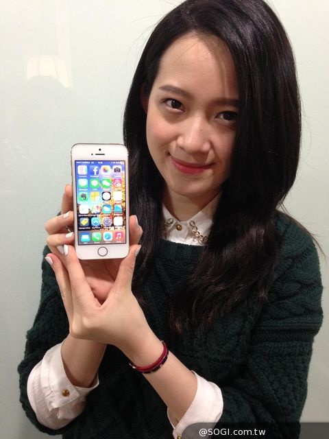中華電信歡慶母親節推出購機優惠 iPhone 5s限時下殺3,000元 中華電信歡慶母親節推出購機優惠 iPhone 5s限時下殺3,000元