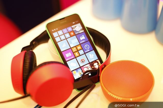諾基亞 Lumia 630雙卡雙待正式登陸中國