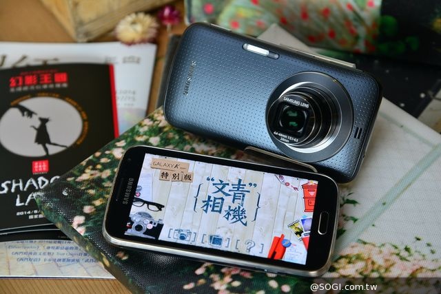 三星GALAXY K Zoom 極速4G與10倍光學變焦智慧手機 中華電信獨售 三星GALAXY K Zoom 極速4G與10倍光學變焦智慧手機 中華電信獨售