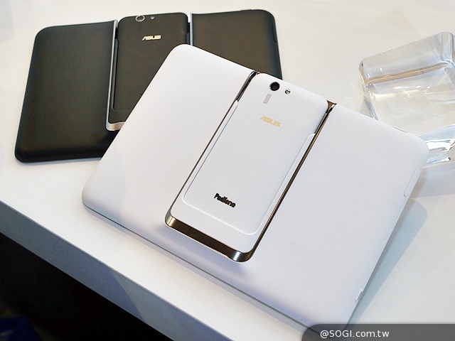 高階新機ASUS PadFone S搶先動手玩 7月上市【Computex 2014】 高階新機ASUS PadFone S搶先動手玩 7月上市【Computex 2014】