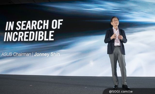 華碩發表全球首款五合一變型產品Transformer Book V