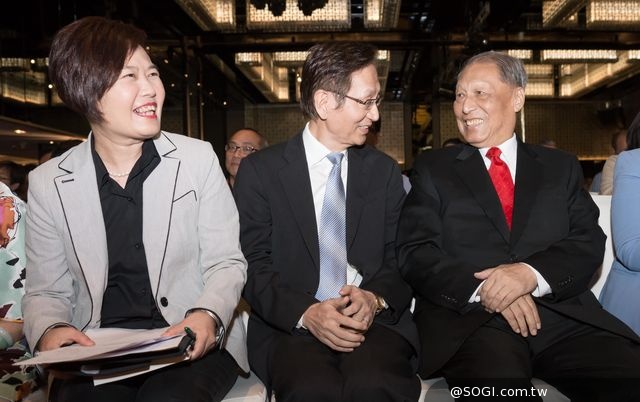 董事長施崇棠受邀出席「2014天下經濟論壇」專題演講 分享華碩經驗