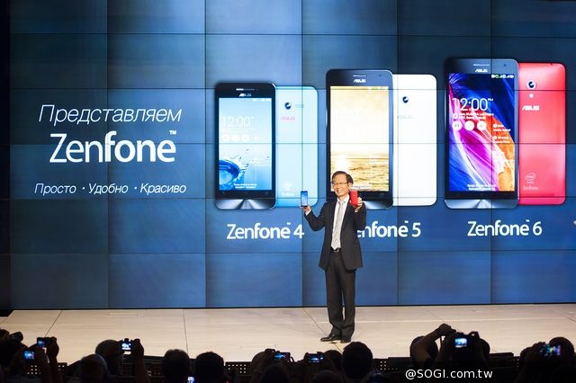 華碩董事長施崇棠於俄羅斯舉行 ZenFone智慧手機系列產品記者會