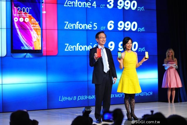 華碩董事長施崇棠於俄羅斯舉行 ZenFone智慧手機系列產品記者會