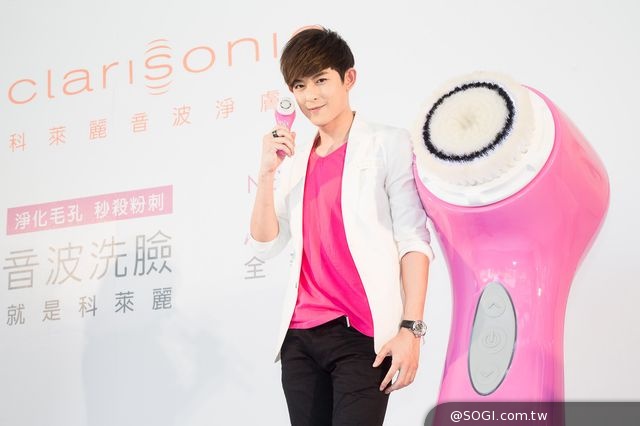 科萊麗Clarisonic淨膚儀 歡慶10周年 輕熟男敖犬「60秒音波洗臉密技」 科萊麗Clarisonic淨膚儀 歡慶10周年 輕熟男敖犬「60秒音波洗臉密技」