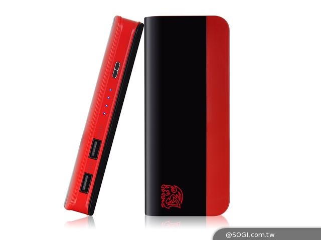 曜越「Tt Dragon 鬥龍 8,800mAh 行動電源」狂放電力 俐落上陣
