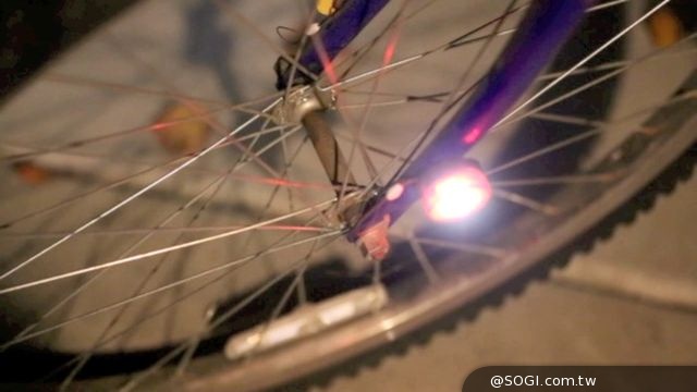 Mogics Light 摩奇客燈 顛覆千年傳統的蠟燭終結者