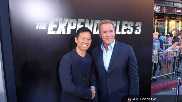 賈躍亭參加《敢死隊3》首映禮 首提樂視生態「北洛矽」線 賈躍亭參加《敢死隊3》首映禮 首提樂視生態「北洛矽」線