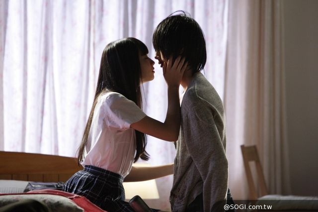 《渴望》新世代蛇蠍美人小松菜奈 率閨蜜告白六男 《渴望》新世代蛇蠍美人小松菜奈 率閨蜜告白六男