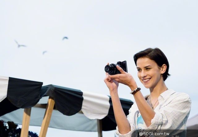 Sony鏡頭式相機QX系列 全新「攝」計獨步全球登場