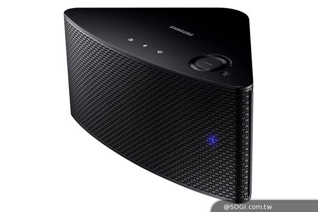 三星發表全球首款Curved Soundbar曲面藍牙無線揚聲器