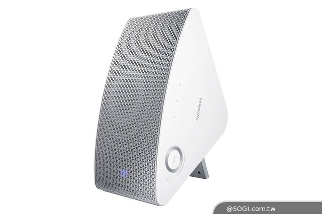三星發表全球首款Curved Soundbar曲面藍牙無線揚聲器