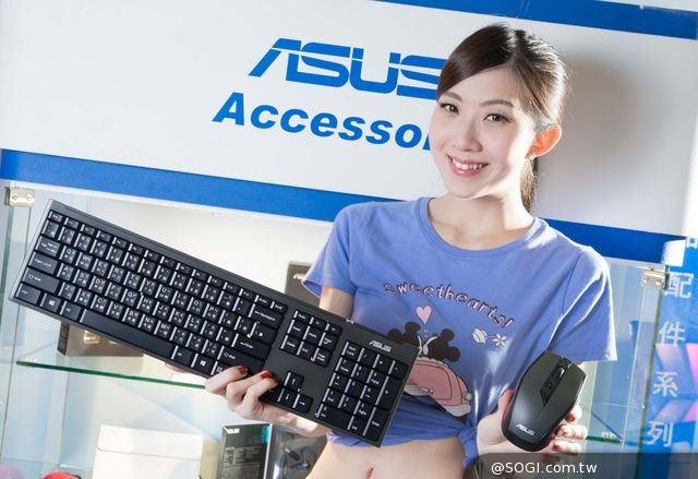 台北3C展開跑 全新變形筆電Transformer Book T200展場搶先首賣 台北3C展開跑 全新變形筆電Transformer Book T200展場搶先首賣