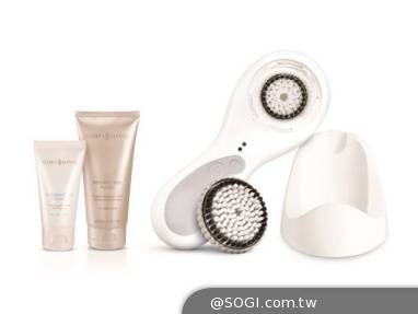 Clarisonic 科萊麗洗臉時尚 台灣搶先限量首賣摩登金、時尚銀 Clarisonic 科萊麗洗臉時尚 台灣搶先限量首賣摩登金、時尚銀