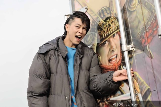 假面騎士佐野岳說謊怕出包 出走東京踏上《從謊言開始的旅程》 假面騎士佐野岳說謊怕出包 出走東京踏上《從謊言開始的旅程》