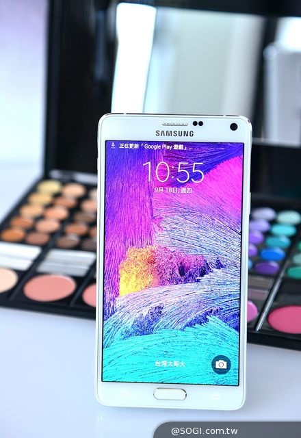 大螢幕機皇 有筆較強 三星GALAXY Note 4耀眼亮相