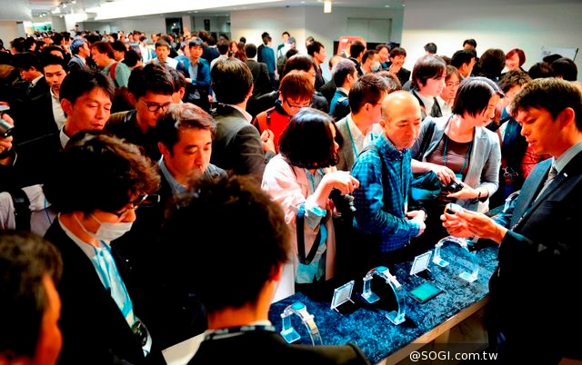 華碩董事長施崇棠領銜 於日本東京舉行「Unlock The Future」發表會