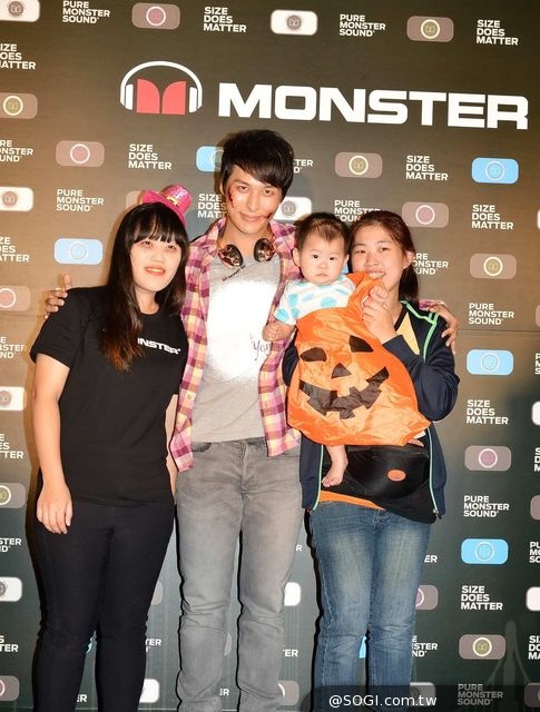 「一日店長嚴爵× MONSTER魔聲耳機」全球最小防水藍牙喇叭限定版登場