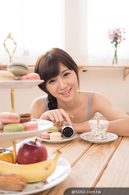 三星NX mini韌體升級 17mm頂級大光圈人像鏡打造最迷人嬌點