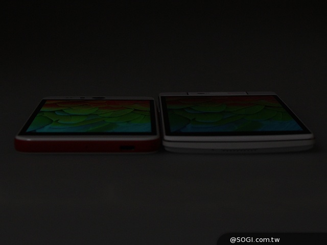 HTC Desire EYE、OPPO N3手机界的自拍神器之争 HTC-Desire-EYE-OPPO-N3-自拍神器-真机照