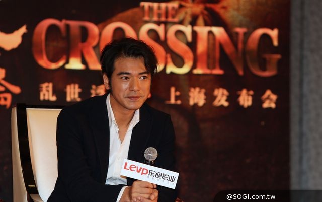 《太平輪:亂世浮生》導演吳宇森率領金城武、宋慧喬亮相上海記者會 《太平輪:亂世浮生》導演吳宇森率領金城武、宋慧喬亮相上海記者會