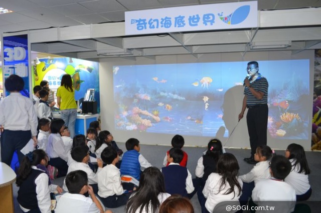 資訊月數位教育博覽會 吸引300所學校師生逾1萬5千人參觀 資訊月數位教育博覽會 吸引300所學校師生逾1萬5千人參觀