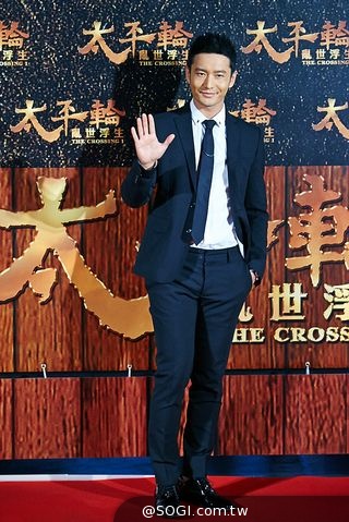 《太平輪:亂世浮生》首映星光 信義威秀影城中庭變身磅礡太平輪巨船 《太平輪:亂世浮生》首映星光 信義威秀影城中庭變身磅礡太平輪巨船